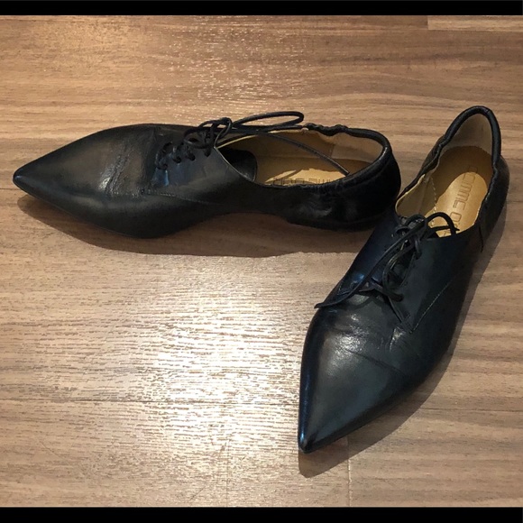 Flats - Picture 3 of 7